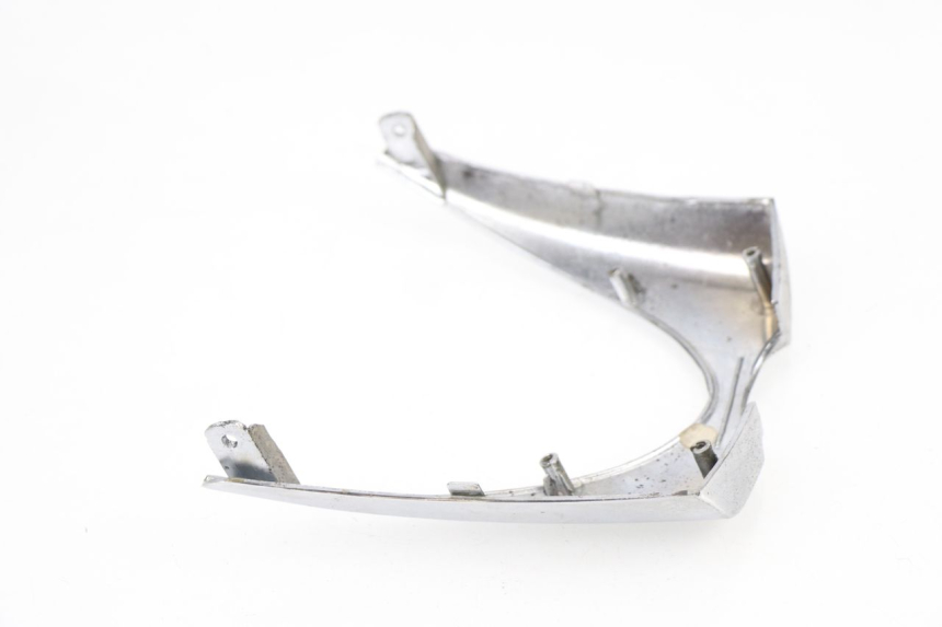 photo de Giunzione carenatura posteriore inferiore GOWINN DOLCE VITA 125 (2007 - 2013)