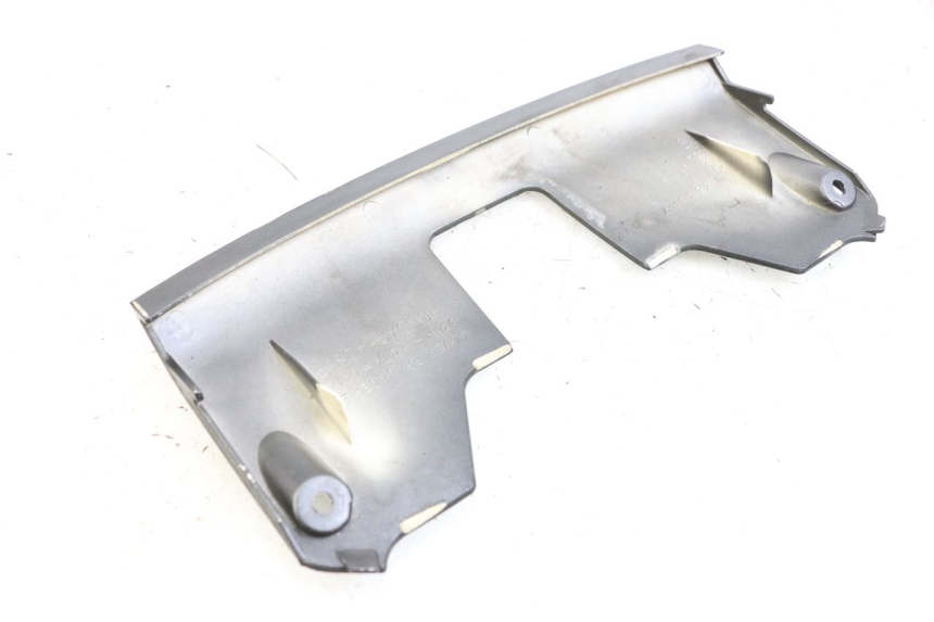 photo de CARENA POSTERIORE CONGIUNZIONE INFERIORE HONDA FJS SILVER WING SILVERWING 400 (2005 - 2008)