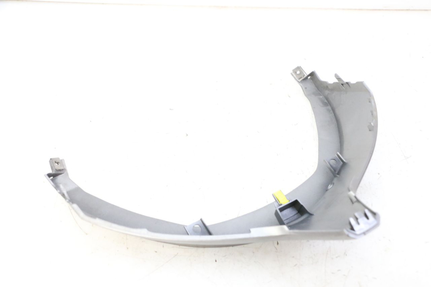 photo de CARENA POSTERIORE CONGIUNZIONE INFERIORE HONDA FORZA ABS 300 (2013 - 2019)