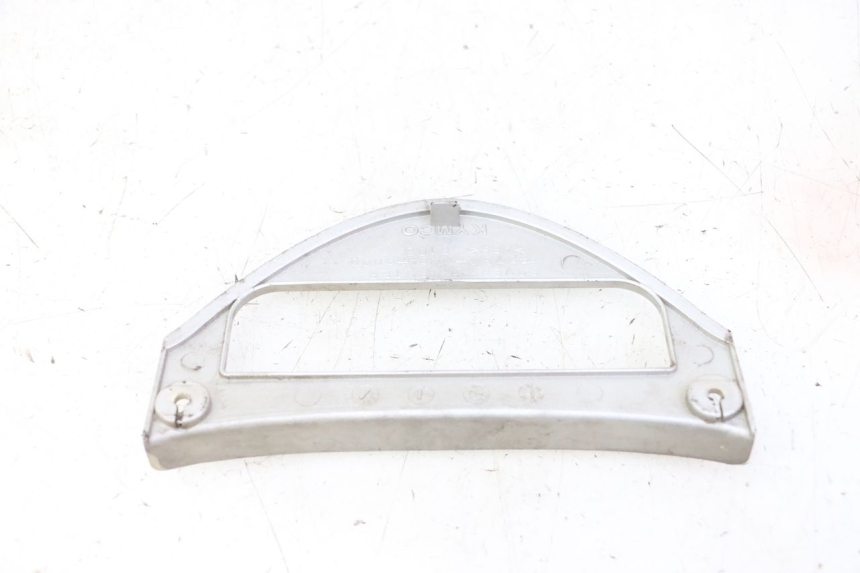 photo de Giunzione carenatura posteriore inferiore KYMCO GRAND DINK 125 (2002 - 2007)