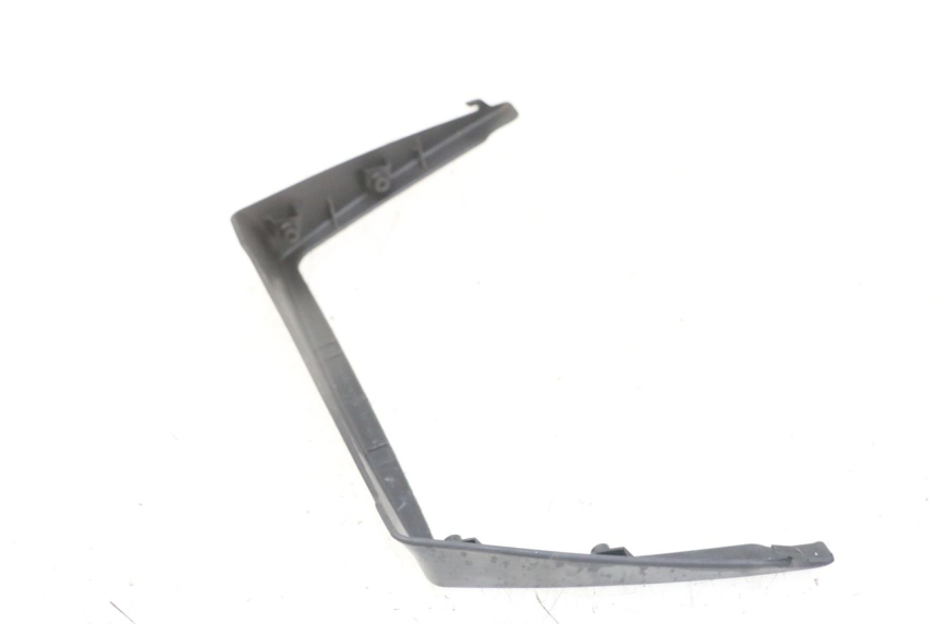 photo de GIUNZIONE CARROZZERIA POSTERIORE INFERIORE SUZUKI GS GSE 500 (2001 - 2003)