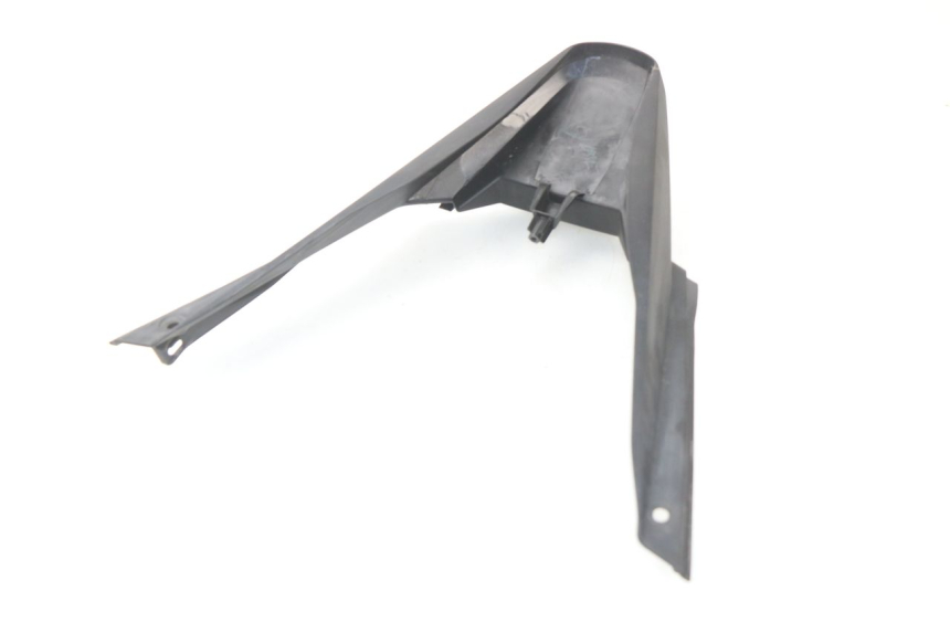 photo de Giunzione carenatura posteriore inferiore HONDA PCX (JF57/JF64) 125 (2014 - 2018)