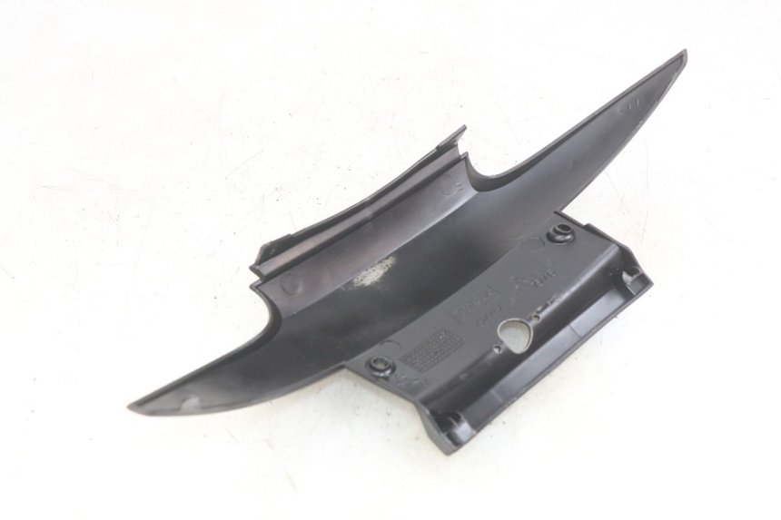 photo de GIUNZIONE PARAFANGO POSTERIORE INFERIORE PIAGGIO MP3 LT 400 (2007 - 2012)