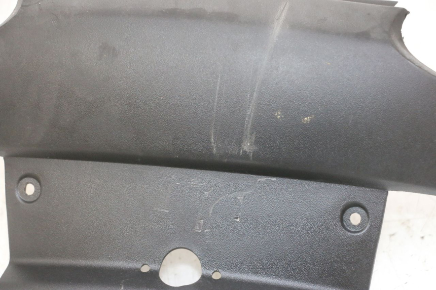 photo de CARENA POSTERIORE CONGIUNZIONE INFERIORE PIAGGIO MP3 LT 300 (2010 - 2016)