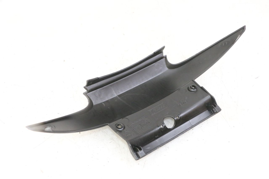 photo de CARENA POSTERIORE CONGIUNZIONE INFERIORE PIAGGIO MP3 LT 300 (2010 - 2016)