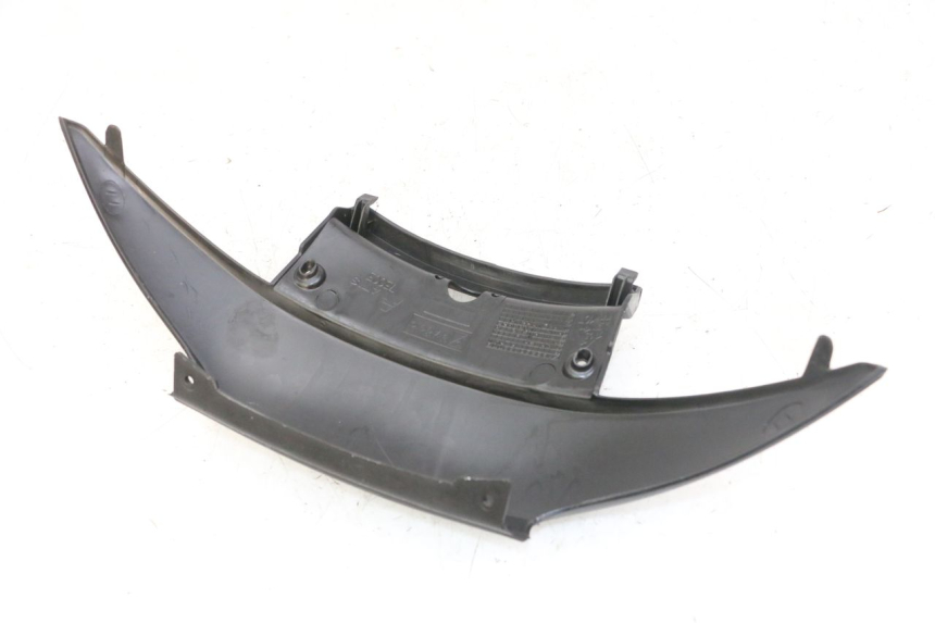 photo de CARENA POSTERIORE CONGIUNZIONE INFERIORE PIAGGIO MP3 LT 300 (2010 - 2016)