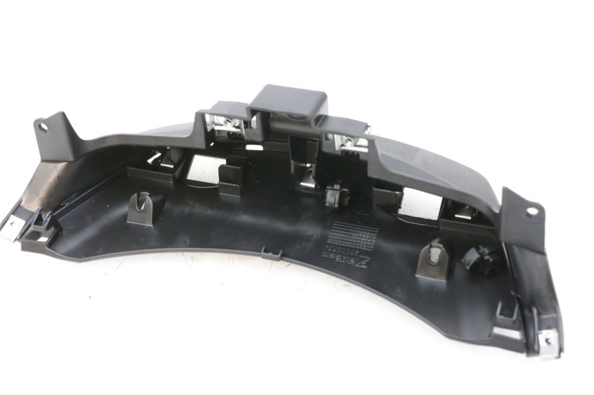 photo de CARENA POSTERIORE CONGIUNZIONE INFERIORE PIAGGIO MP3 500 (2014 - 2016)