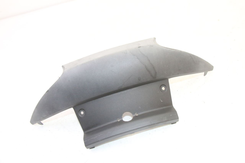 photo de Giunzione carenatura posteriore inferiore PIAGGIO MP3 RL 250 (2007 - 2010)
