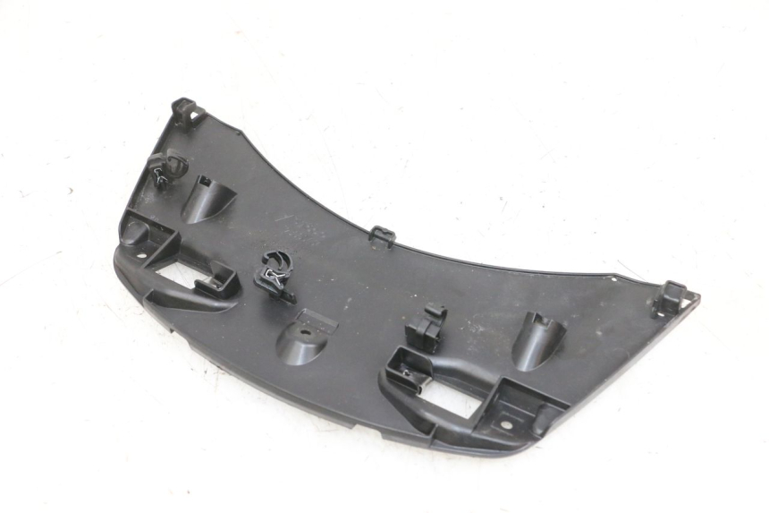 photo de CARENA POSTERIORE CONGIUNZIONE INFERIORE PIAGGIO MP3 500 (2016 - 2018) - Vista d'insieme del prodotto