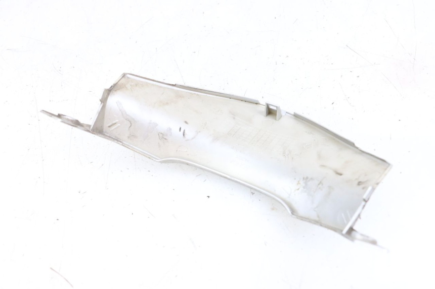photo de GIUNZIONE PARAFANGO POSTERIORE INFERIORE HONDA NHX LEAD 110 (2008 - 2010)