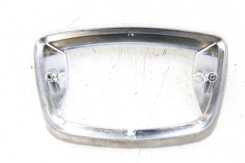 photo de Giunzione carenatura posteriore inferiore PIAGGIO VESPA LX 2T 50 (2005 - 2013)
