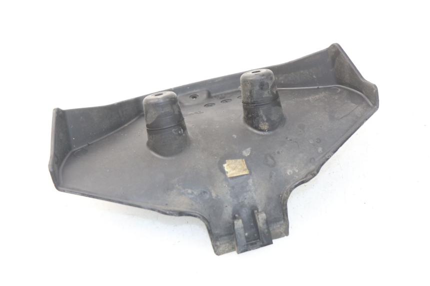 photo de Giunzione carenatura posteriore inferiore TRIUMPH SPRINT ST ABS 1050 (2005 - 2007)