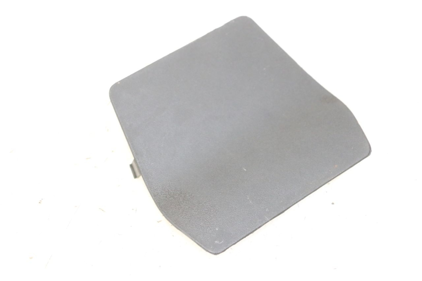 photo de GIUNZIONE CARENATURA POSTERIORE INFERIORE APRILIA SXR 50 (2021 - 2023)