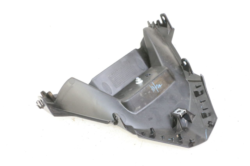 photo de CARENA POSTERIORE CONGIUNZIONE INFERIORE YAMAHA XMAX X-MAX 125 (2021 - 2025)