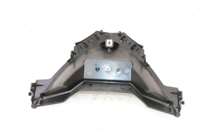 photo de CARENA POSTERIORE CONGIUNZIONE INFERIORE YAMAHA XMAX X-MAX 125 (2021 - 2025)