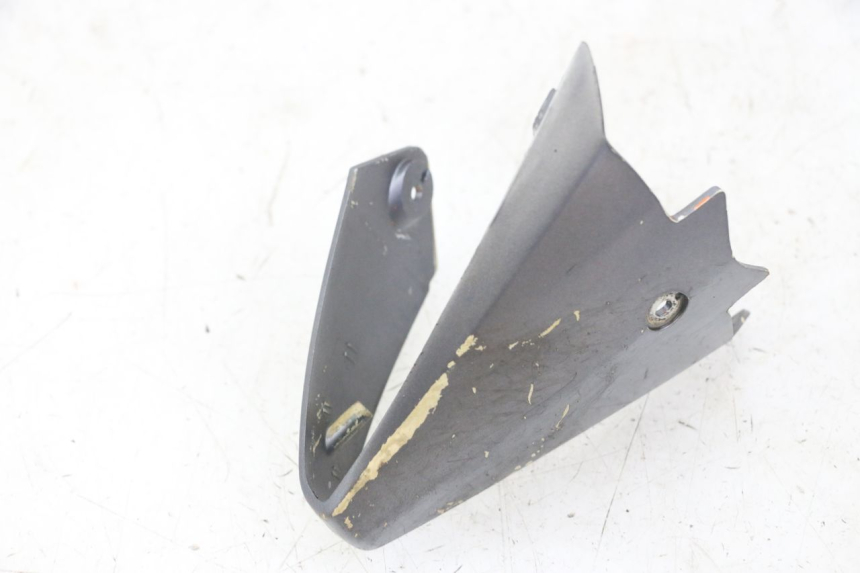 photo de CARENA POSTERIORE CONGIUNZIONE PEUGEOT JET FORCE CARBU 50 (2003 - 2016)