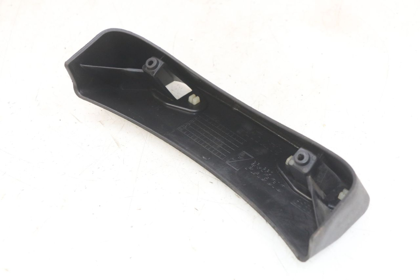 photo de GIUNZIONE PARAFANGO POSTERIORE PIAGGIO MP3 LT 400 (2007 - 2012)