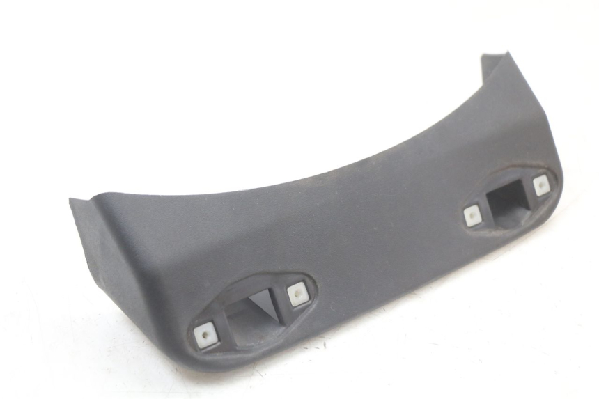 photo de GIUNZIONE PARAFANGO POSTERIORE PIAGGIO MP3 LT 400 (2007 - 2012)