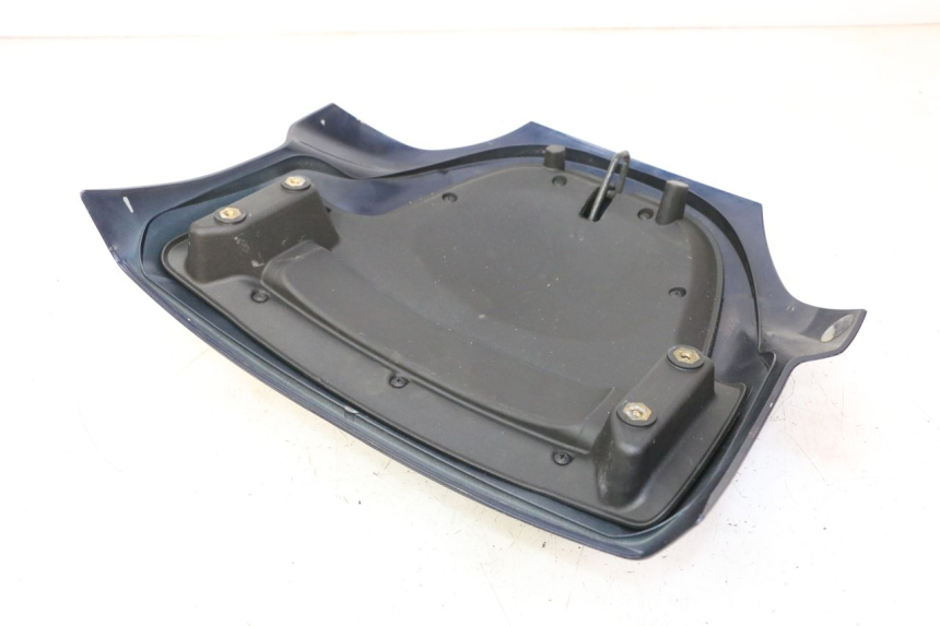 photo de GIUNTO CARENA POSTERIORE PIAGGIO MP3 RL 250 (2007 - 2010)