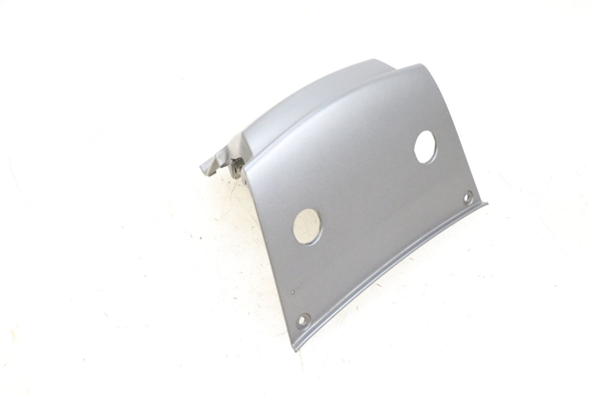 photo de CARENA POSTERIORE CONGIUNZIONE PIAGGIO MP3 500 (2016 - 2018) - Altra angolazione