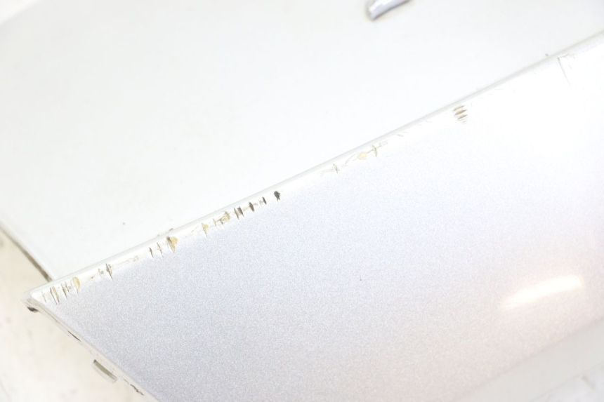 photo de GIUNZIONE PARAFANGO POSTERIORE PEUGEOT CITYSTAR 125 (2011 - 2017)