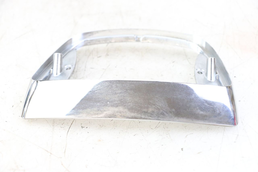 photo de Giunzione carenatura posteriore PIAGGIO VESPA LX IE 125 (2010 - 2012)