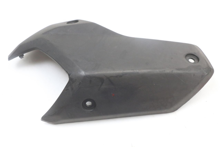 photo de CARENA POSTERIORE CONGIUNZIONE PEUGEOT STREETZONE 2T 50 (2014 - 2019)