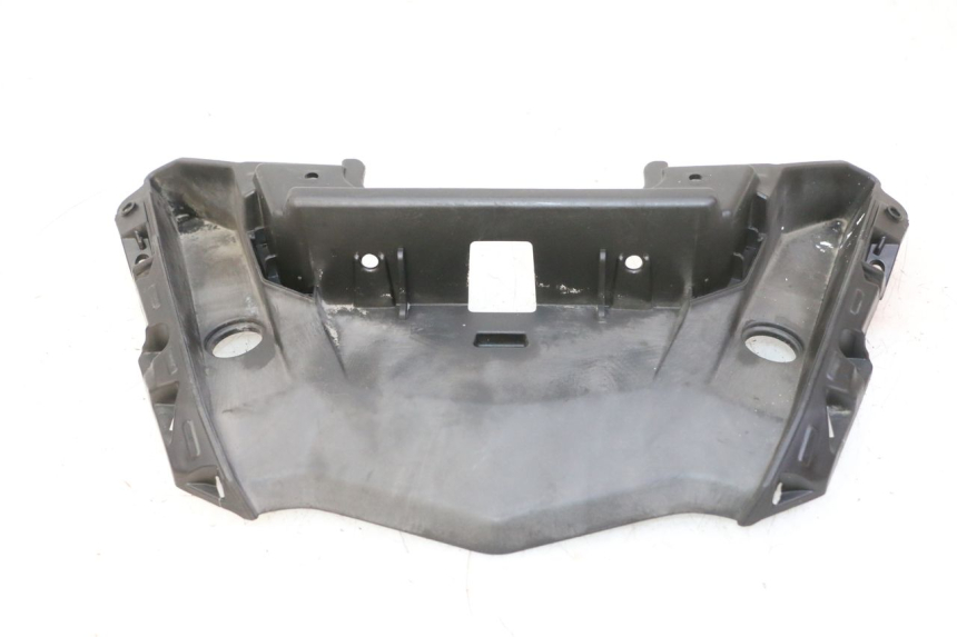 photo de CARENA POSTERIORE CONGIUNZIONE SUPERIORE QUADRO 4 4D 350 (2015 - 2018)