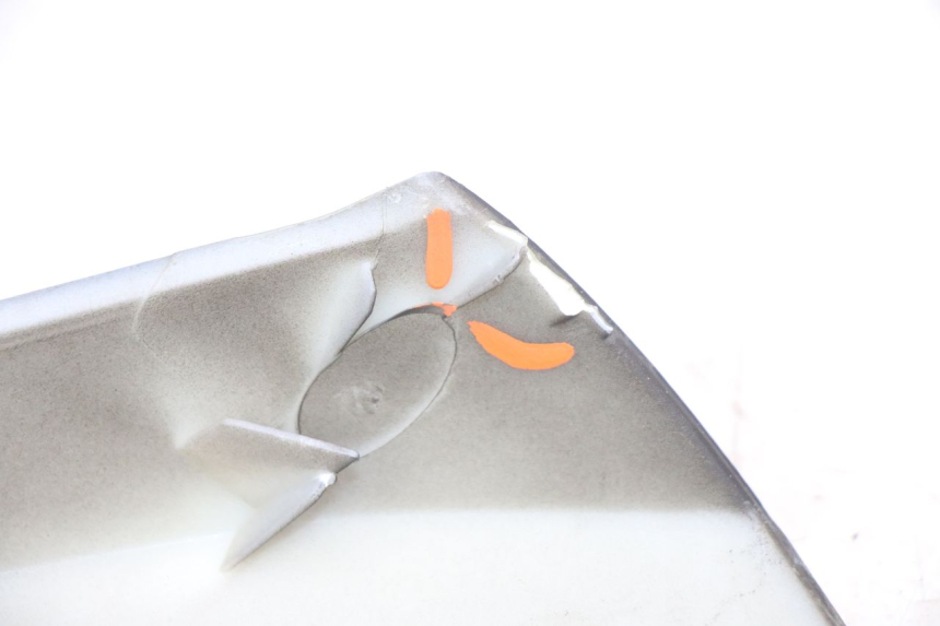 photo de GIUNZIONE PARAFANGO POSTERIORE SUPERIORE APRILIA SXR 50 (2021 - 2023)
