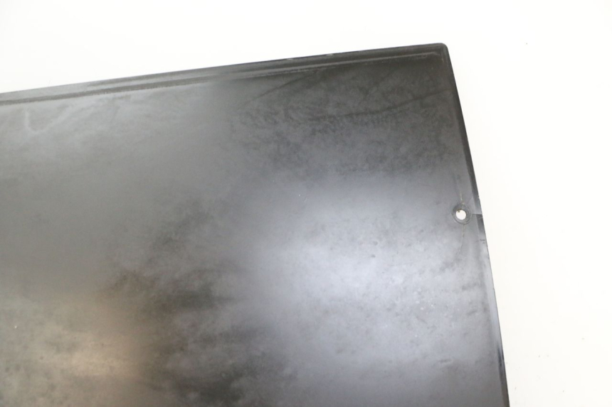 photo de Giunzione carenatura posteriore superiore BMW C1 125 (2000 - 2003)