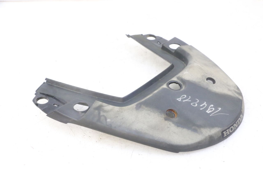 photo de CARENA POSTERIORE CONGIUNZIONE SUPERIORE HONDA CBF 500 (2004 - 2007)