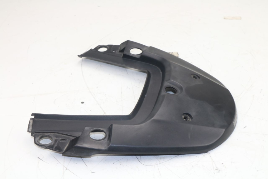 photo de Giunzione carenatura posteriore superiore HONDA CBF N 600 (2004 - 2007)