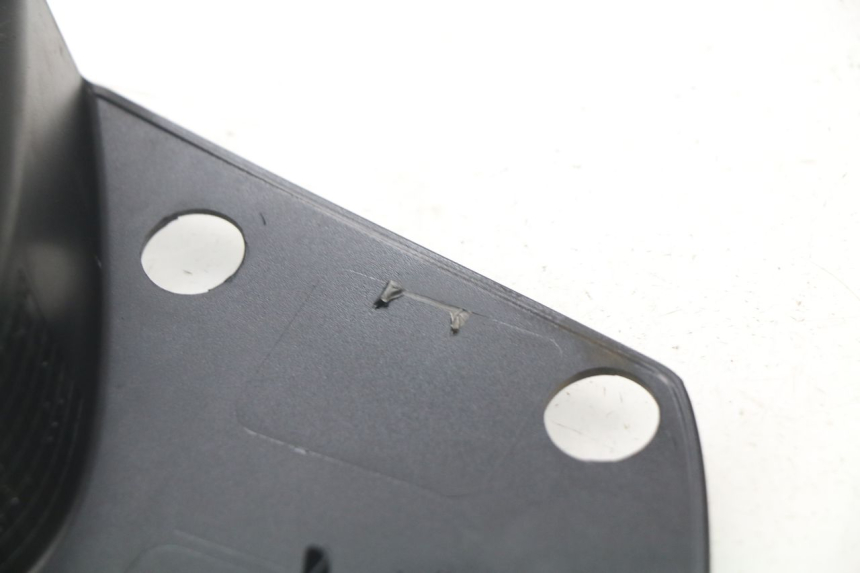 photo de Giunzione carenatura posteriore superiore HONDA PCX (JF57/JF64) 125 (2014 - 2018)