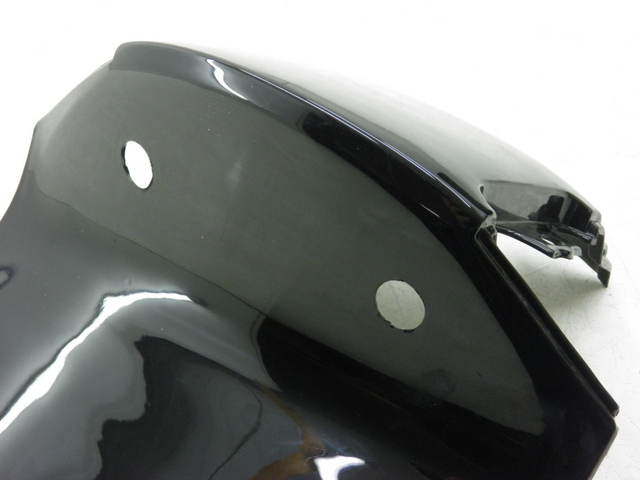 photo de Giunzione carenatura posteriore superiore JM MOTOR S-MAX 125 (2010 - 2014) - Dettagli dei punti di fissaggio