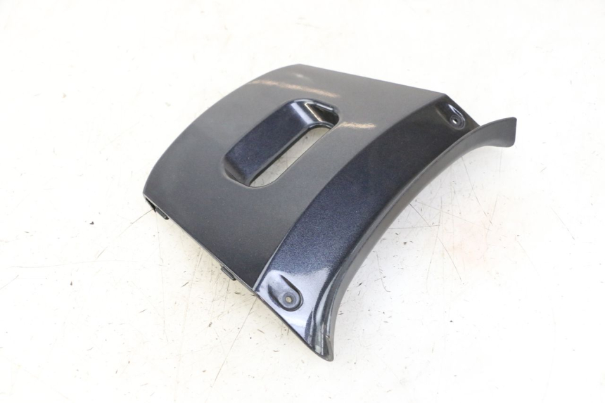 photo de Giunzione carenatura posteriore superiore KYMCO XCITING 500 (2007 - 2010)