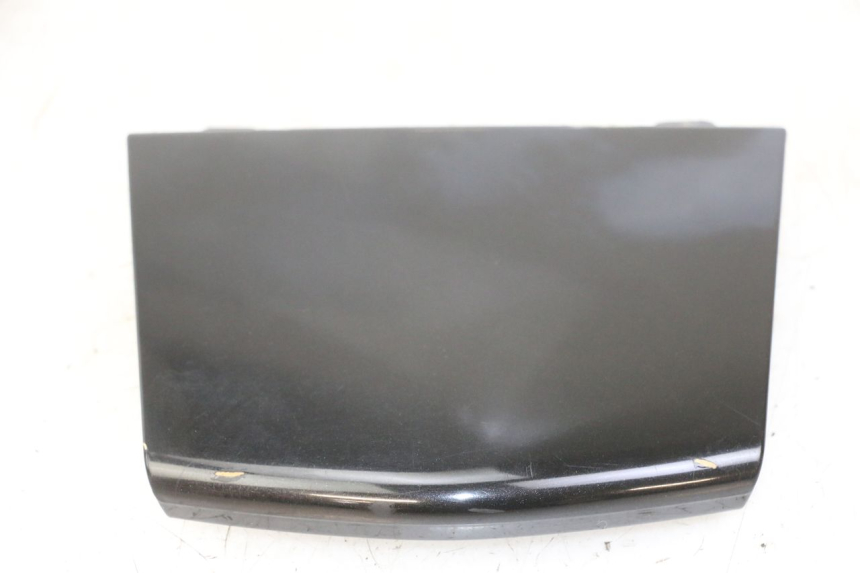 photo de CARENA POSTERIORE CONGIUNZIONE SUPERIORE GILERA NEXUS 300 (2008 - 2013)