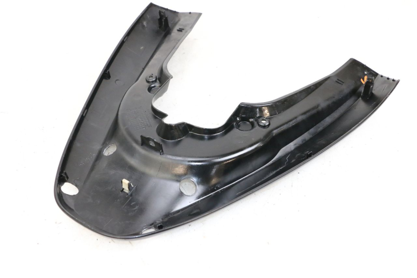 photo de CARENA POSTERIORE CONGIUNZIONE SUPERIORE HONDA PCX (JF28) 125 (2009 - 2011)