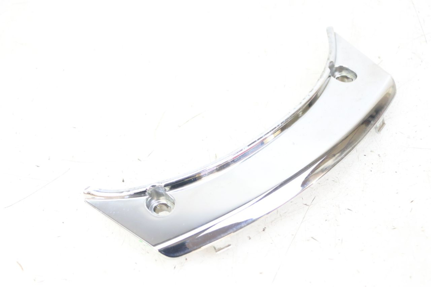 photo de CARENA POSTERIORE CONGIUNZIONE SUPERIORE PEUGEOT SATELIS 125 (2013 - 2018)