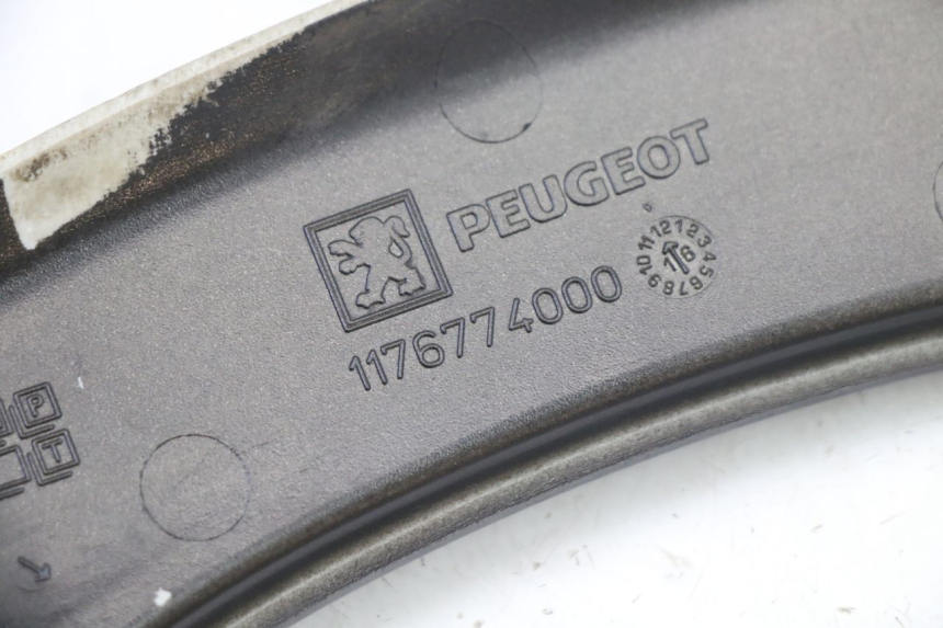 photo de CARENA POSTERIORE CONGIUNZIONE SUPERIORE PEUGEOT SATELIS 125 (2013 - 2018)