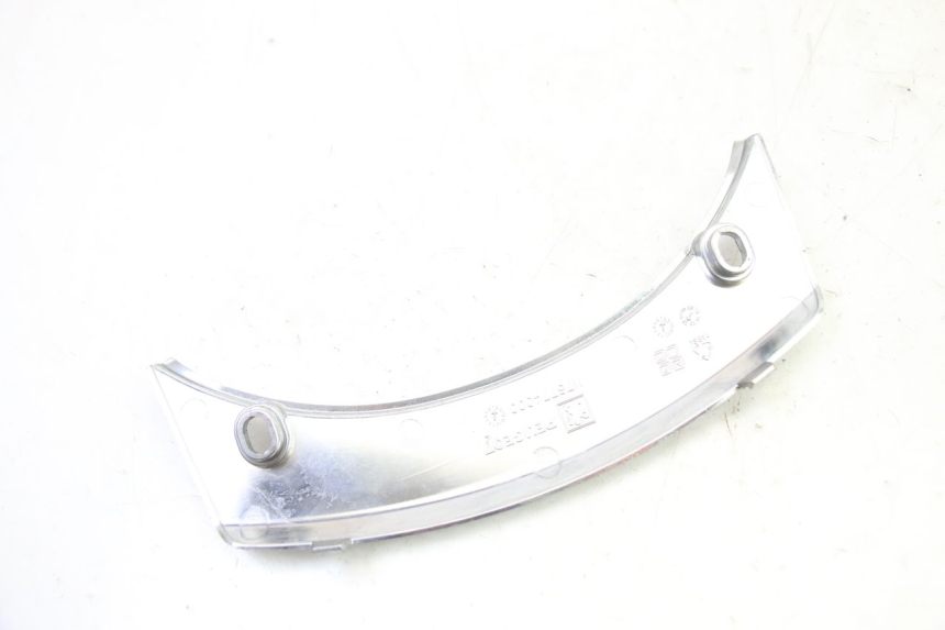 photo de CARENA POSTERIORE CONGIUNZIONE SUPERIORE PEUGEOT SATELIS 250 (2006 - 2012)