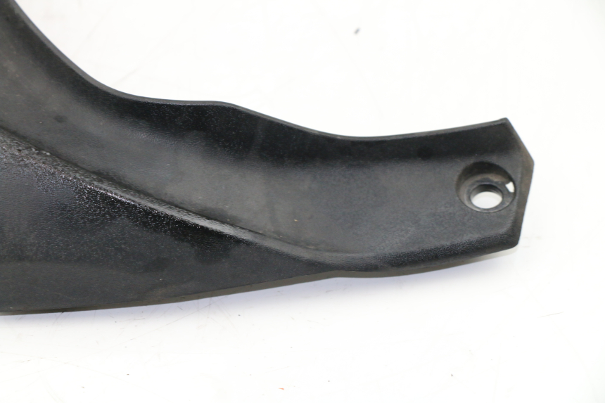 photo de Giunzione carenatura posteriore superiore HONDA SH 300 (2011)