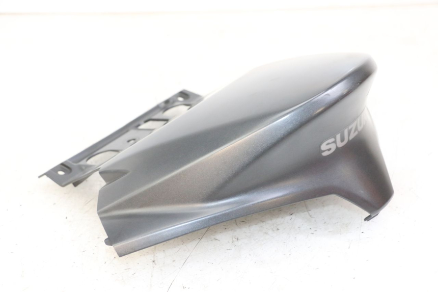 photo de CARENA POSTERIORE CONGIUNZIONE SUPERIORE SUZUKI BURGMAN 125 (2018 - 2021)