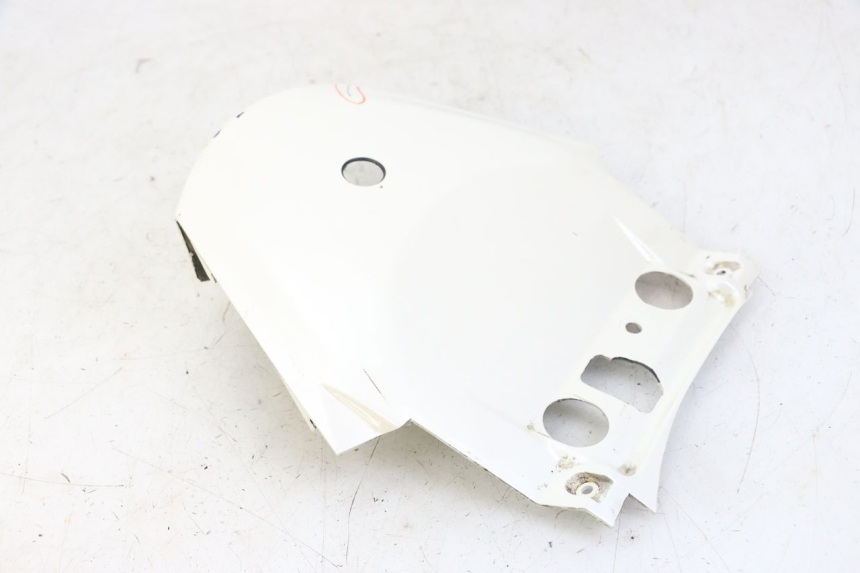 photo de GIUNZIONE PARAFANGO POSTERIORE SUPERIORE SUZUKI BURGMAN 125 (2007 - 2014)