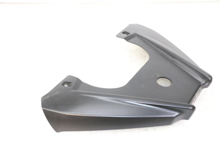 photo de GIUNZIONE PARAFANGO POSTERIORE SUPERIORE APRILIA SXR 50 (2021 - 2023)