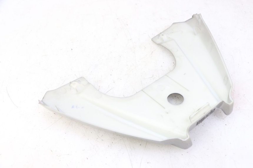 photo de GIUNZIONE PARAFANGO POSTERIORE SUPERIORE APRILIA SXR 50 (2021 - 2023)