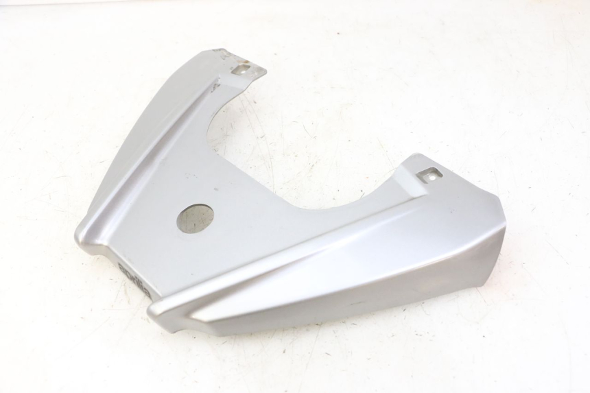 photo de GIUNZIONE PARAFANGO POSTERIORE SUPERIORE APRILIA SXR 50 (2021 - 2023)