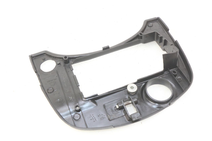 photo de CARENA POSTERIORE CONGIUNZIONE SUPERIORE PIAGGIO VESPA S 2T 50 (2007 - 2014)