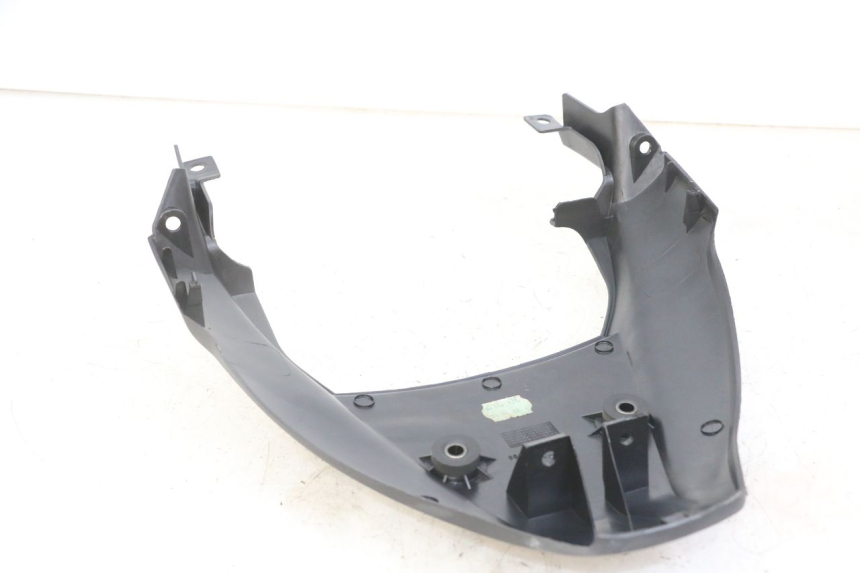 photo de Giunzione carenatura posteriore superiore HONDA XLV VARADERO 125 (2000 - 2006)
