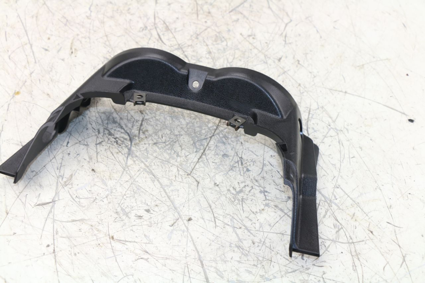 photo de Giunzione carenatura posteriore superiore YAMAHA BW'S BWS 125 (2010 - 2013)