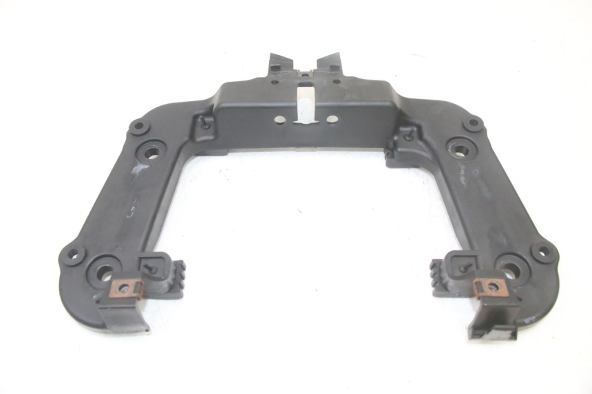 photo de Giunzione carenatura posteriore superiore YAMAHA NEOS NEO'S 4T 50 (2008 - 2016)
